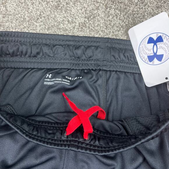 New- Adorable Boys Under Armour Shirt and Shorts Youth Large - Picture 8 of 12